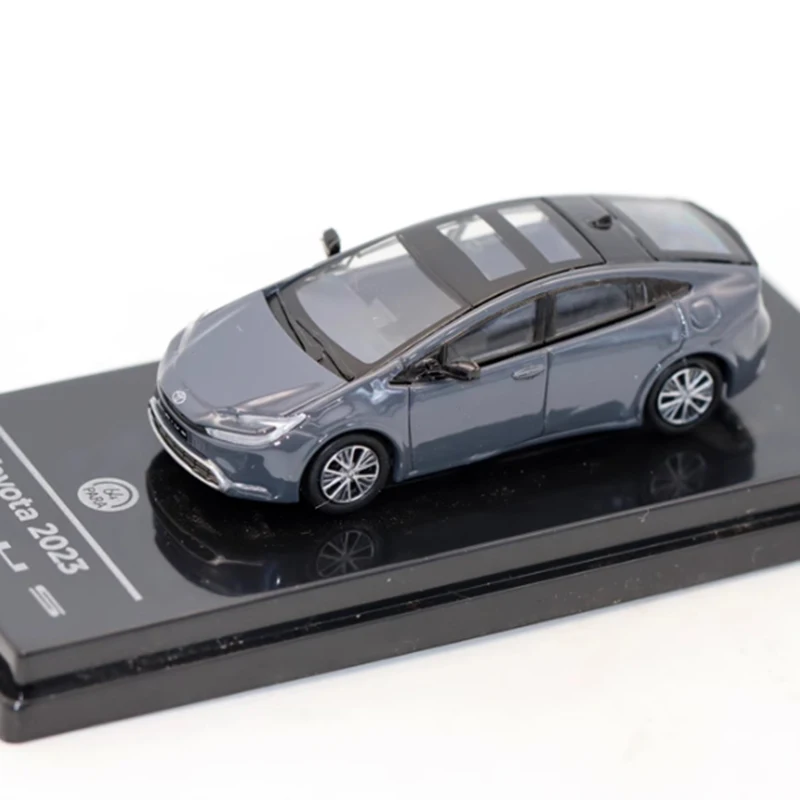 PARA64 Maßstab 1:64 2023 TYT Prius Legierung Simulation Auto Modell Statische Sammlung Dekoriert Urlaub Geschenke Spielzeug Souvenir Geschenk