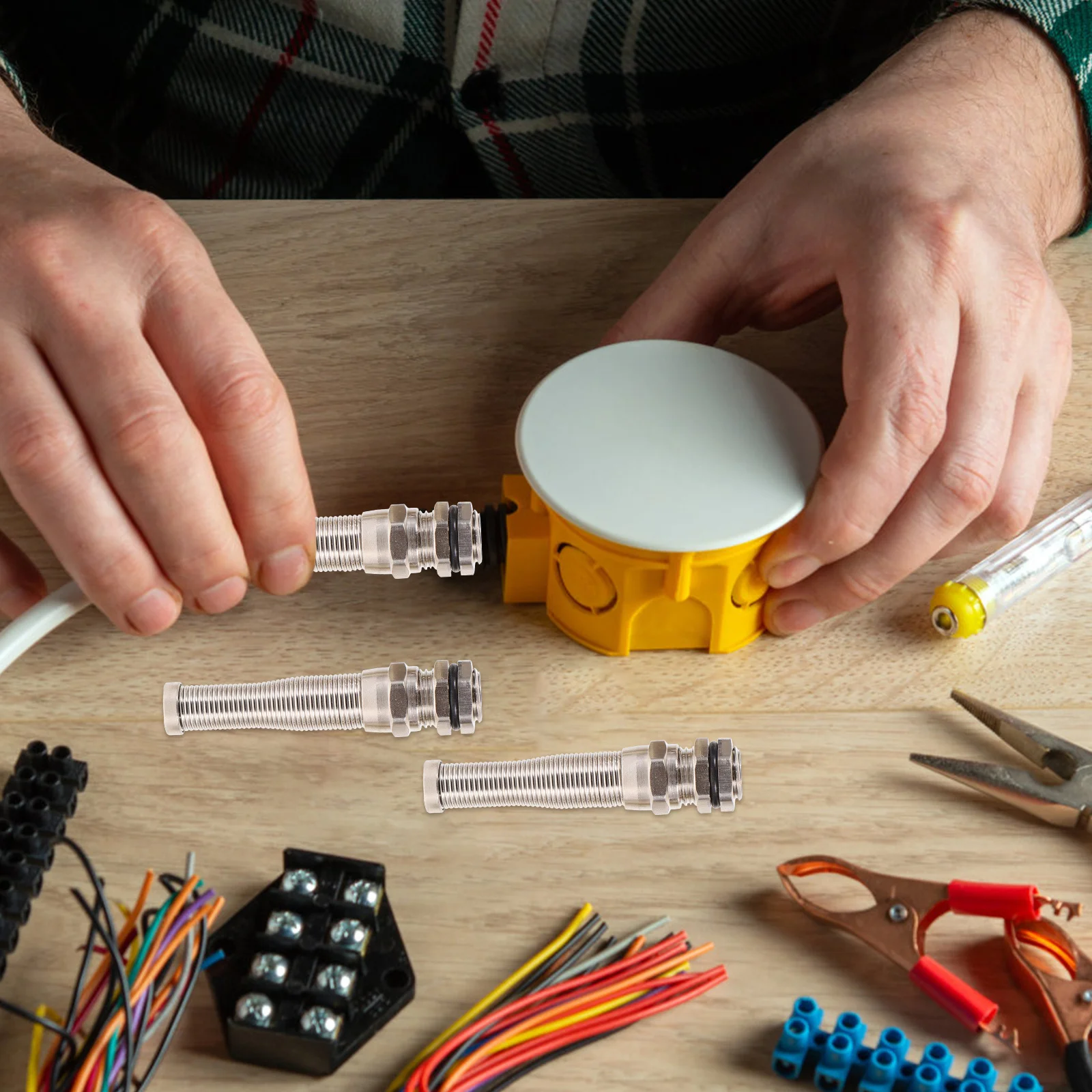 

4Pcs Brass Cable Gland Nickel Plated Anti-Corrosion Strain Relief Connector for Electrical Cable Waterproof Joint Adapter