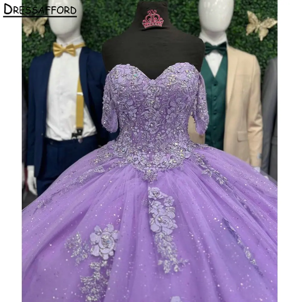 

Lavender Crystal Appliques Lace Corset Quinceanera Dress Ball Gown Off The Shoulder Graduation 7th Vestido De XV Anos