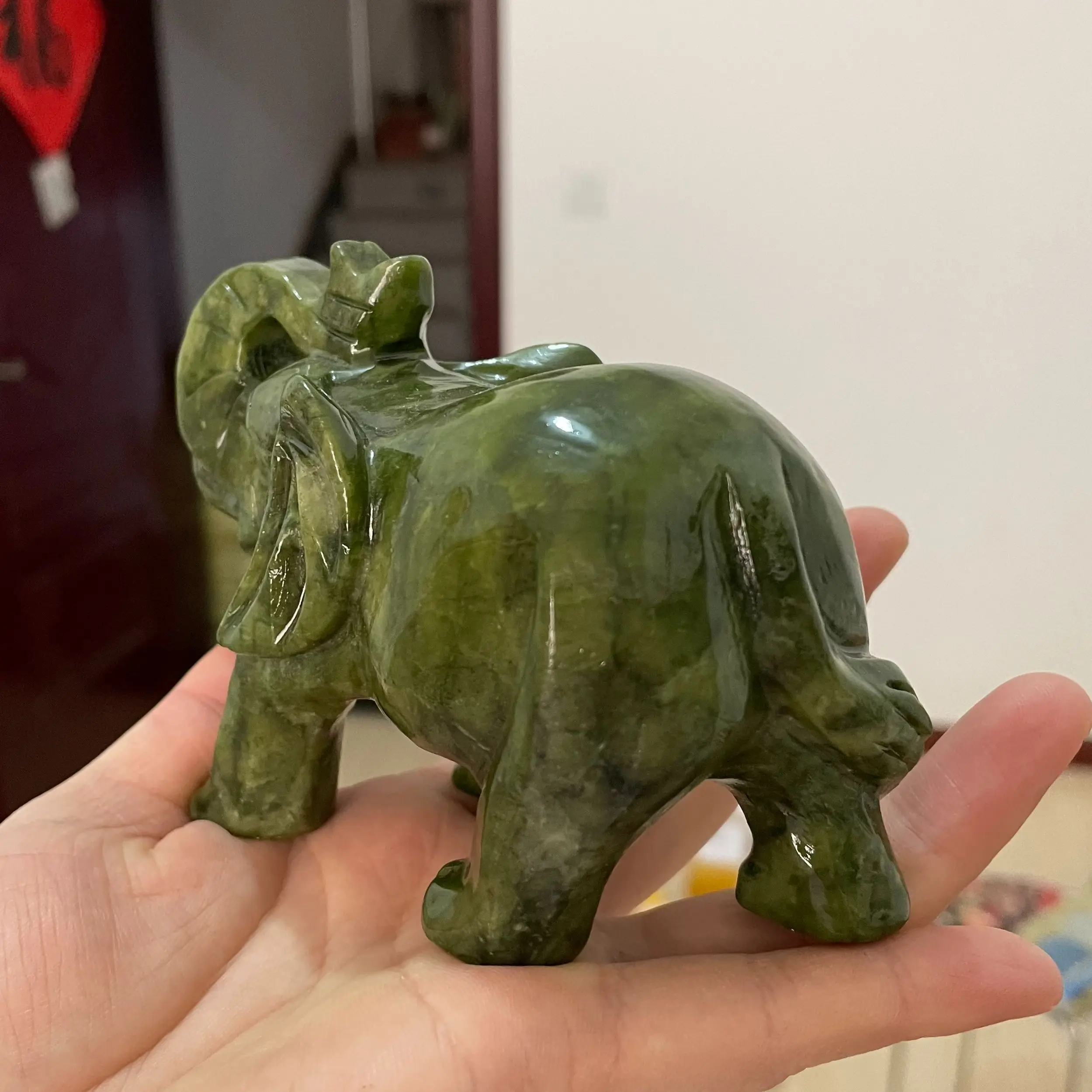 Imagem -04 - Estátua Verde Natural do Elefante de Jade Cristais de Cura Estatuetas Esculpidas Decoração do Quarto Artesanato Gem Trinket 12cm