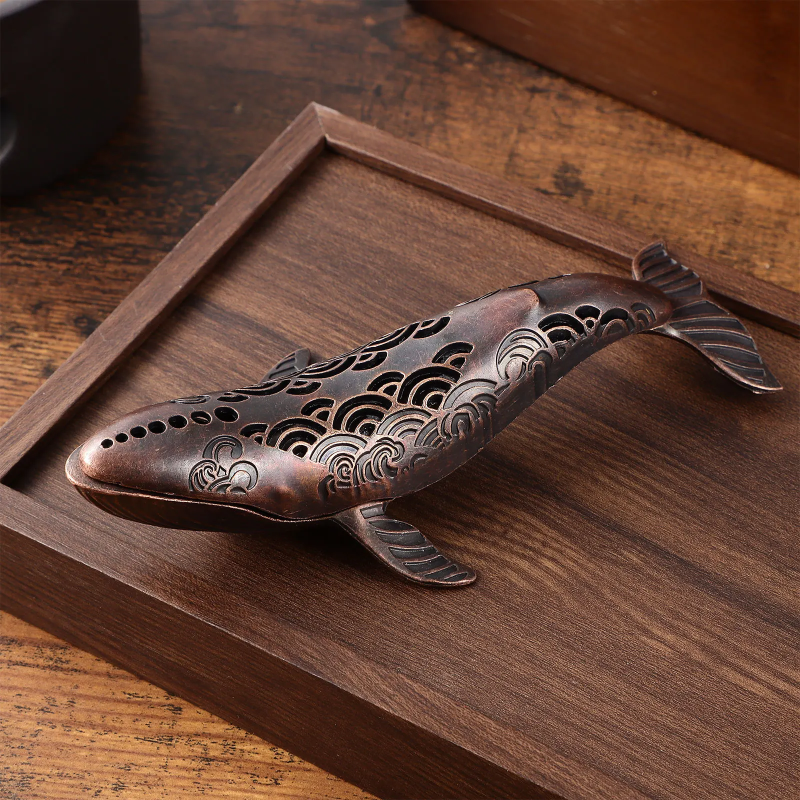 

Vintage Fish Shape Incense Burner Decorative Desktop Incense Stick Holder Aromatherapy Censer for Bedroom Office Relaxation
