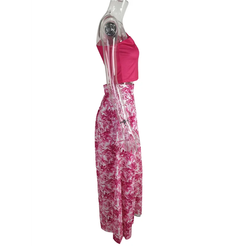 ชุดเซ็ตสองชิ้นสำหรับผู้หญิง รุ่น A83F-2 เสื้อครอปเปิดไหล่ข้างเดียว กางเกงขายาวทรงขาบานลายดอกไม้ สีแดงกุหลาบ ไซส์ XXL