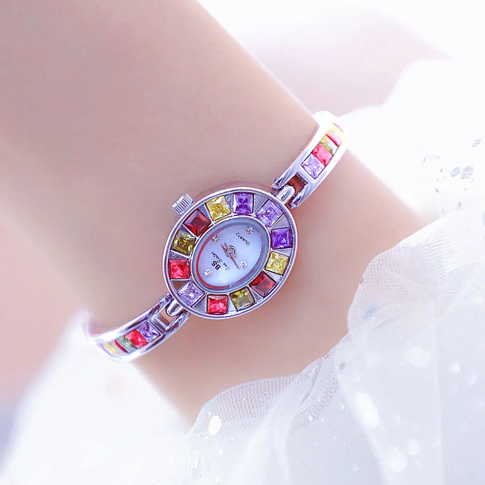 Nuovo orologio a catena da donna Orologio da polso con cinturino arcobaleno di lusso originale di marca Orologio da polso al quarzo moda donna impermeabile in oro regalo