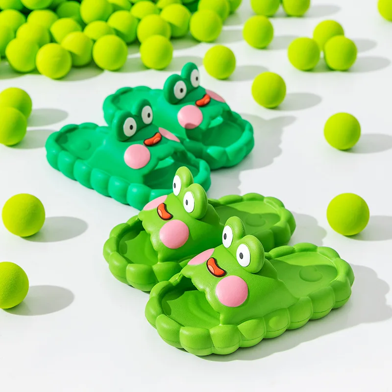 Kapcie z żabą Cartoon cute Kawaii frog flip flops women shoes summer Beach Sandal Outdoor Soft Sole Non Slip Cloud Flat Slippers