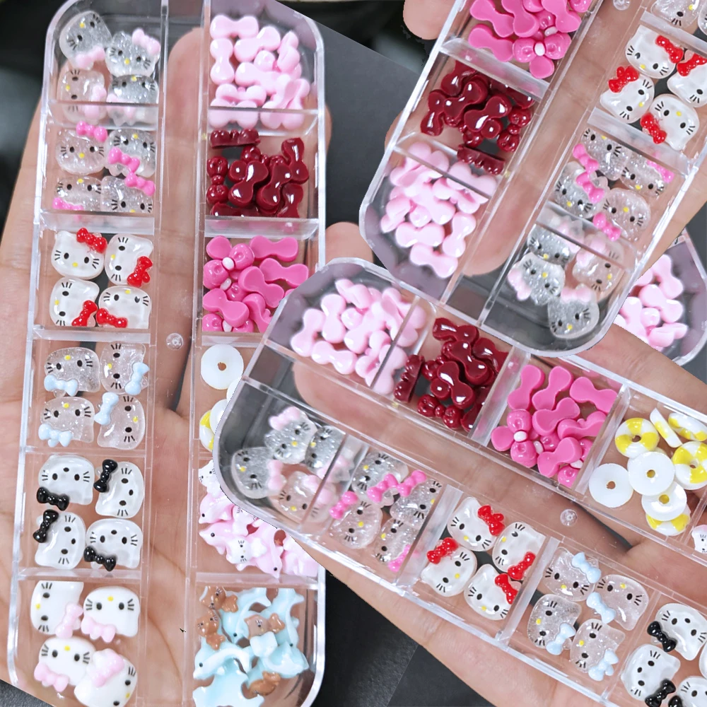 12グリッド/ボックス 3Dグリッター ハローキティ ネイルチャーム 5x7mm ミニ ピンク/レッド/ローズボウ 漫画キティ ネイルアート DIY カワイイ クリスタル KT キャットパーツ