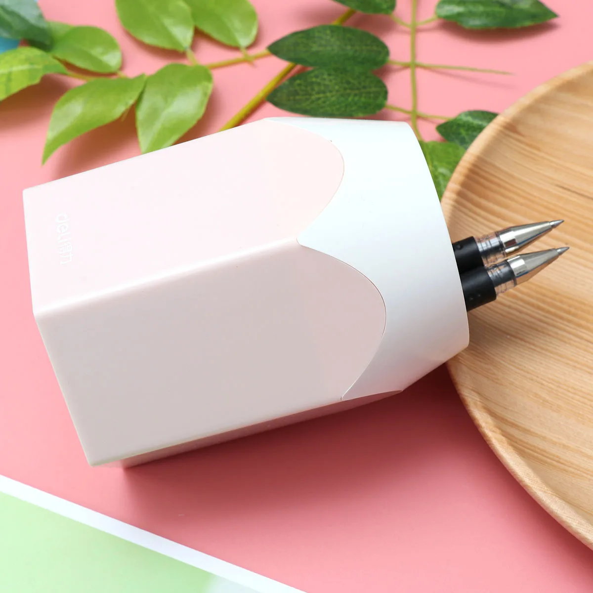 

Large Pink Pencil Pot Creative Pen Holder Makeup Brush Vase Stationery Organizer Lightweight Desk Decoration