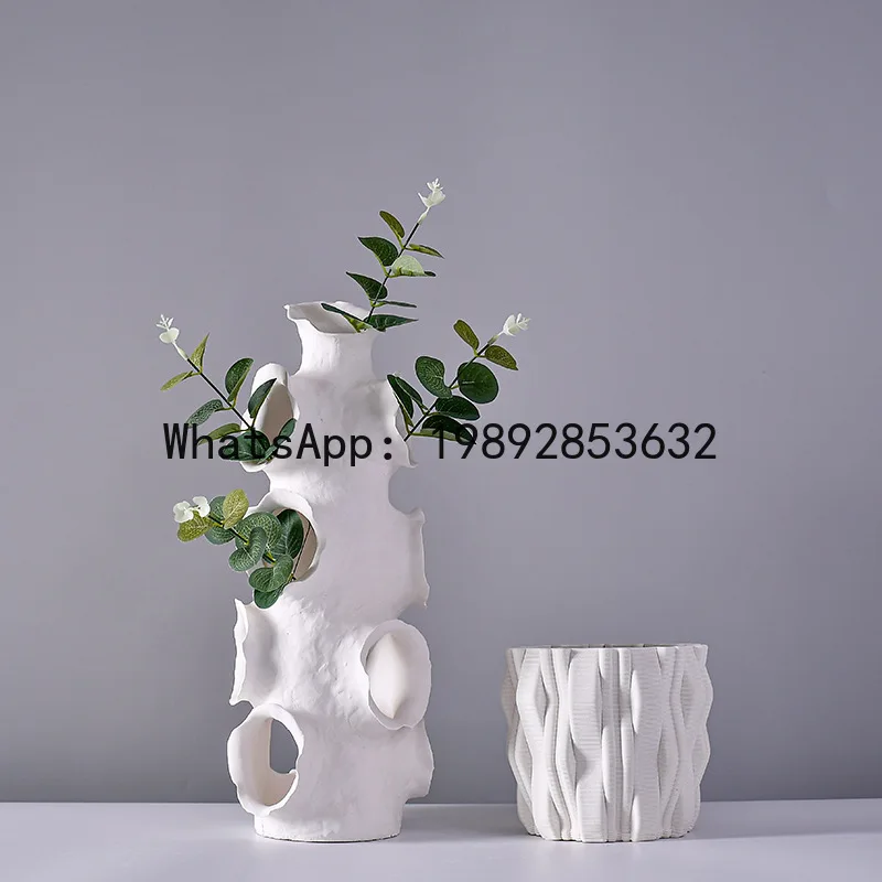 Ceramic Crafts Flower Vase Stereoscopic Embracing Stripes Flower Arrangement Accessories Home Decoration Accessories