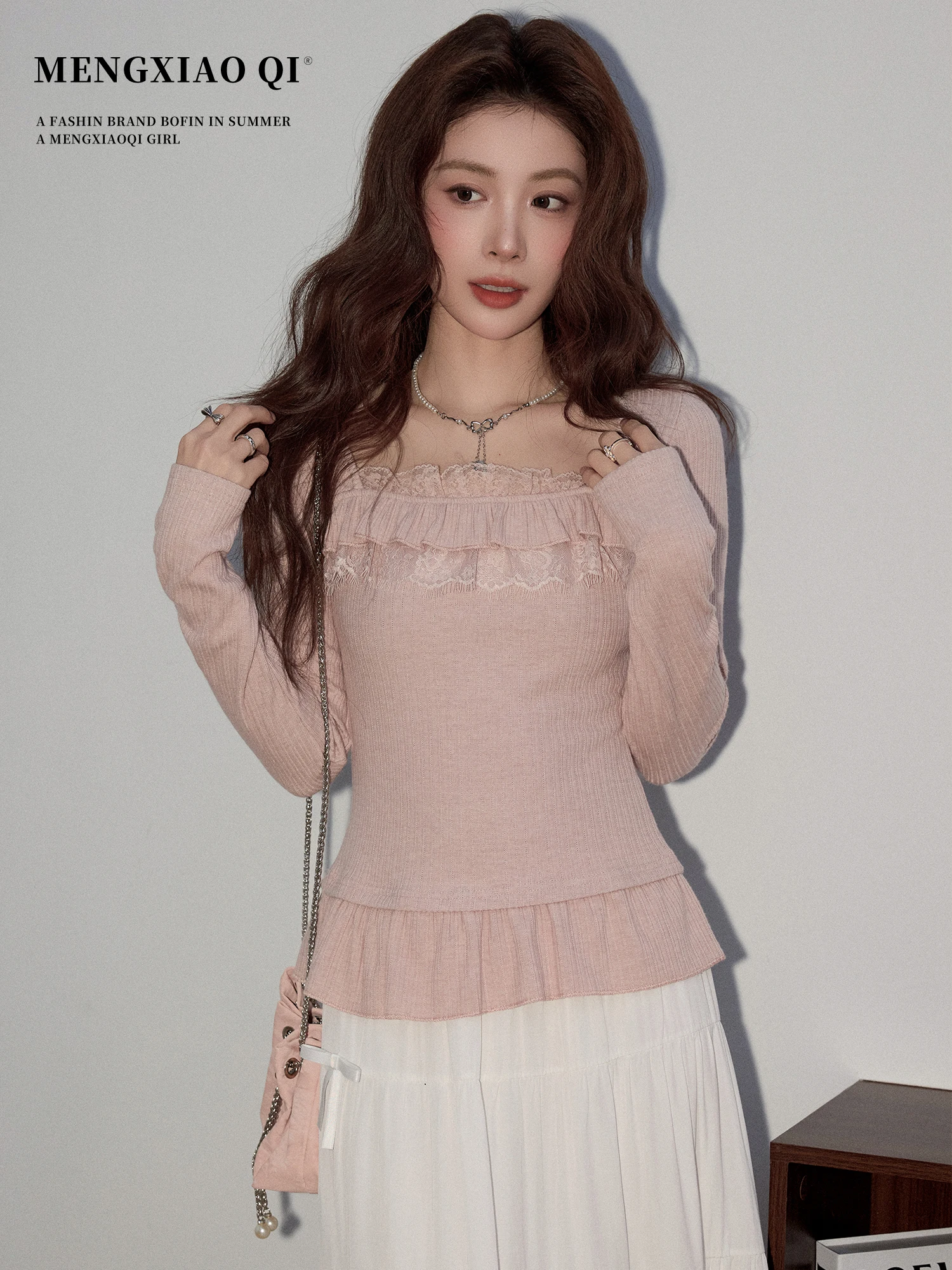 

Женская облегающая футболка Meng Xiaoqi с кружевными вставками и квадратным вырезом, розовая, базовый слой, весенний дизайн, длинный рукав, вязаный топ