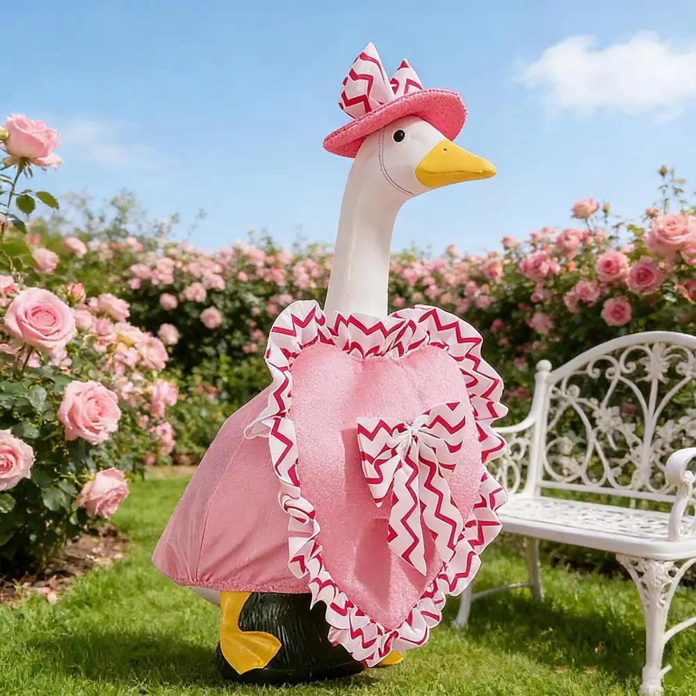 Valentine's Day Yard Decoration Valentine's Day Goose Costume Set 23 Inch Heart-themed Porch Decoration Red Heart for Yard