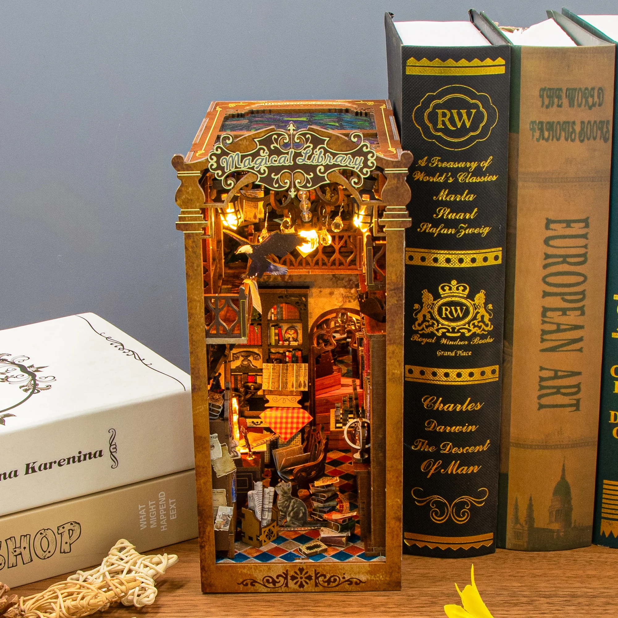 DIY Book Nook Shelf ใส่ชุด Magical Library ชั้นวางหนังสือไม้ Miniature ชุด Handmade Bookend สําหรับของขวัญวันเกิดเพื่อน