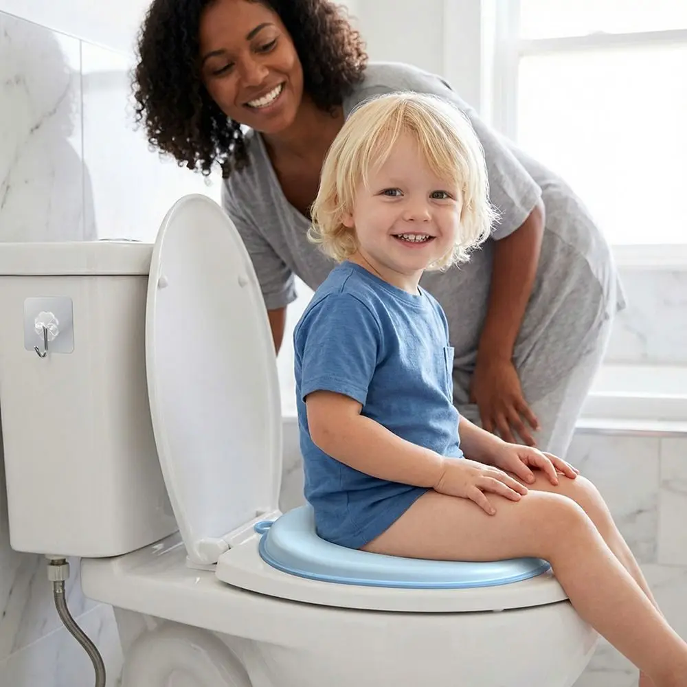 

Splash Proof Children's Toilet Seat Non-Slip Portable Design Baby Toilet Training Seat Waterproof with Hanging Hook