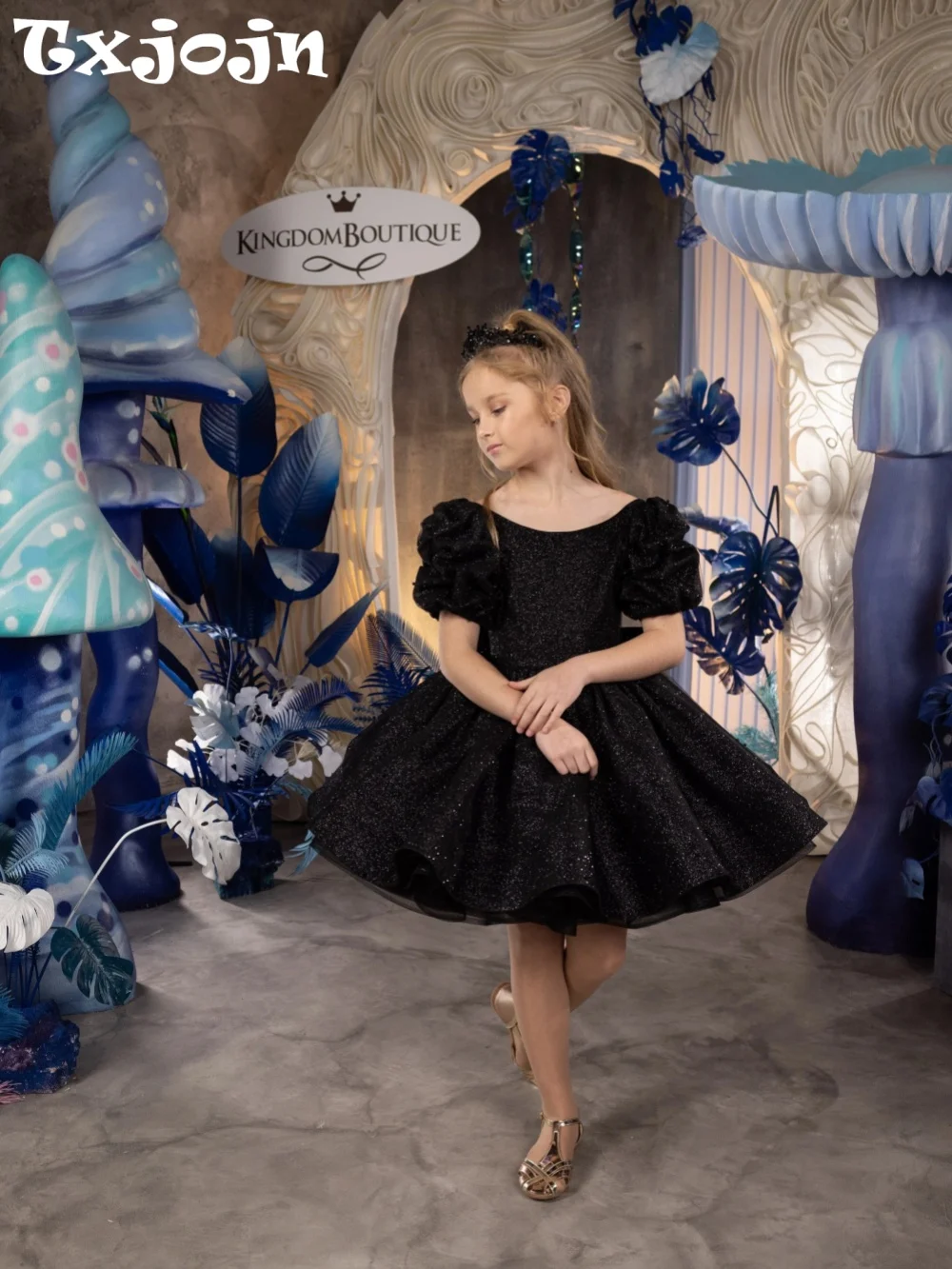 

Black Sequined Mini Girls Dresses Wedding Birthday Party Wear Elegant Gorgeous Short Sleeve Princess Gown For Stage Performance