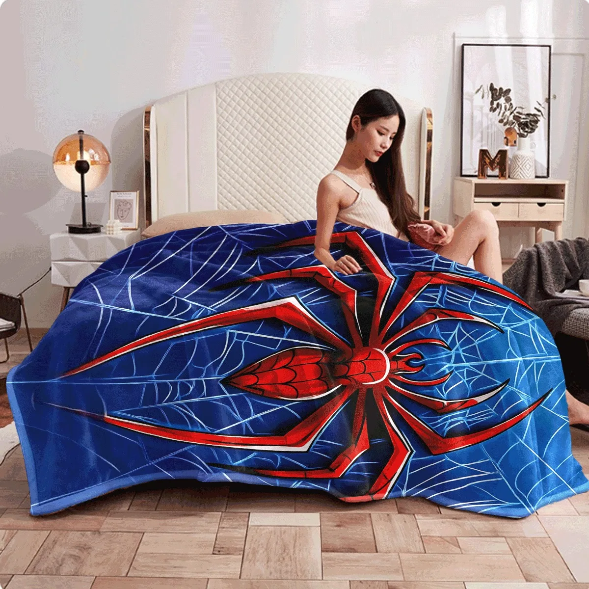 1pc Soft Flannel Blanket, Blue Spider Web Background with Red Spider Print, Stylish and Comfortable Sofa Throw, Fan Gift, Ultra-