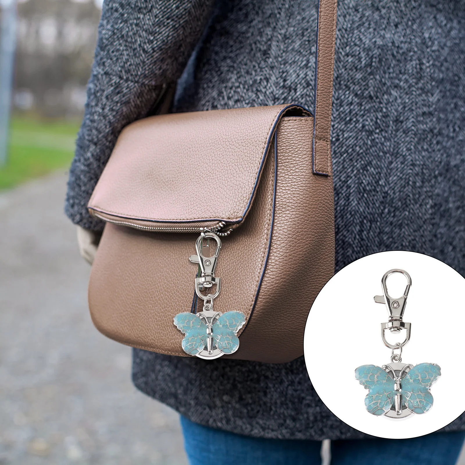 

1pc Keychain Pocket Watch Blue Quartz Movement Large Dial Easy Read Round Design Portable Keyring For Women Girls Gift