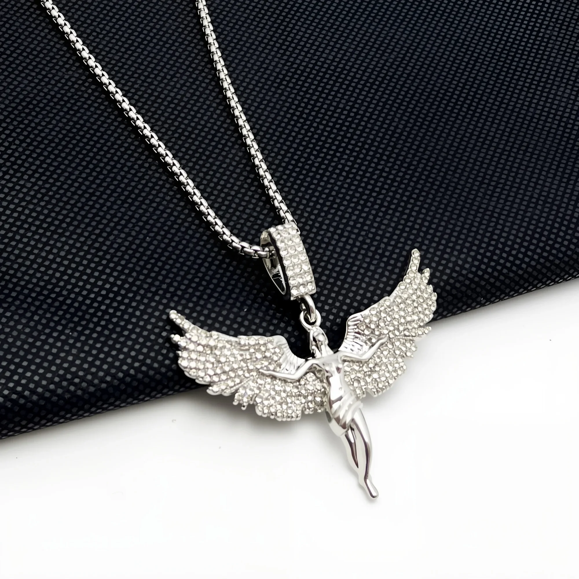 1 piece of angel goddess wing 3D fallen angel pendant necklace an hip-hop style party necklace suitable for both men and women