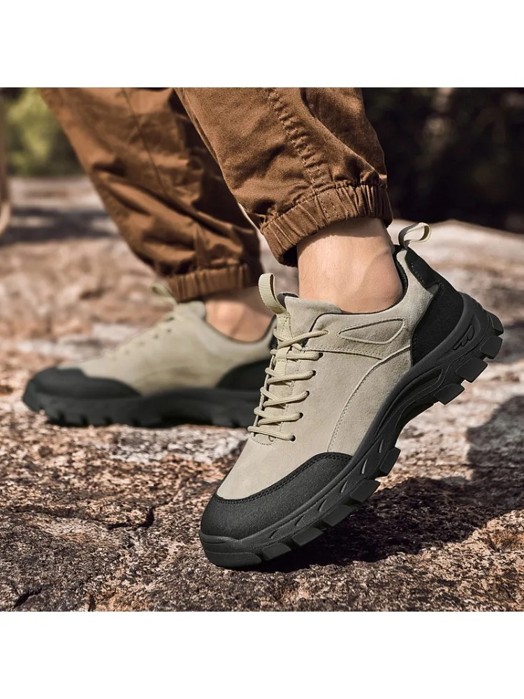 

New Autumn Men's Breathable Non-slip Wear-resistant Casual Sports Shoes Plus Size Leather Surface Running Shoes