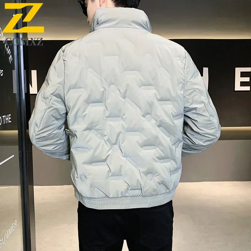 سترة COMXZ للرجال بياقة واقفة للعمل في الهواء الطلق سترة دافئة سميكة تصميم كلاسيكي مطبوع سترات شتوية مبطنة مقاومة للرياح