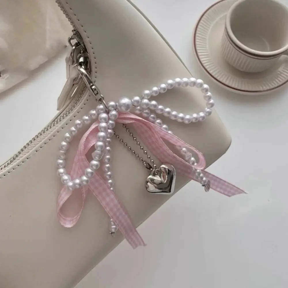 

Portable Lightweight Keychain Heart Shaped Gifts Heart Keychain Beaded Bag Pendant
