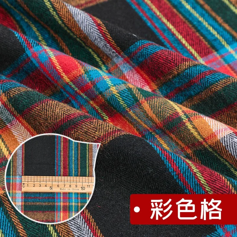 Hochwertiger schottischer Karo-Baumwollstoff zum Nähen von Damenröcken für Herbst und Winter, Tartan-Designerstoff, halber Meter. – Detail 4