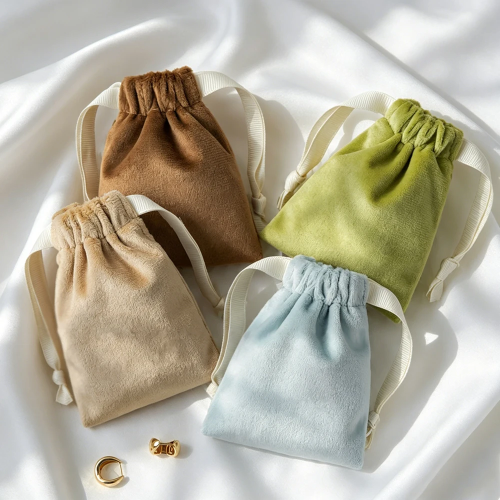 Thumbnail 2 - #51 Latest Velvet Jewelry Pouches Offers