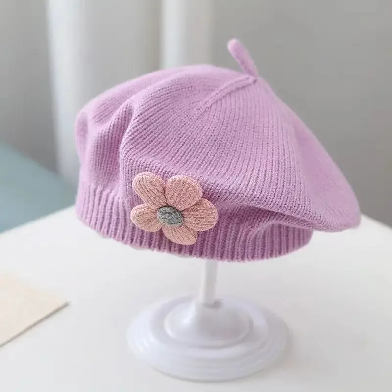 Children\'s flower beret autumn and winter new princess style knitted woolen hat boys and girls candy colored painter hat