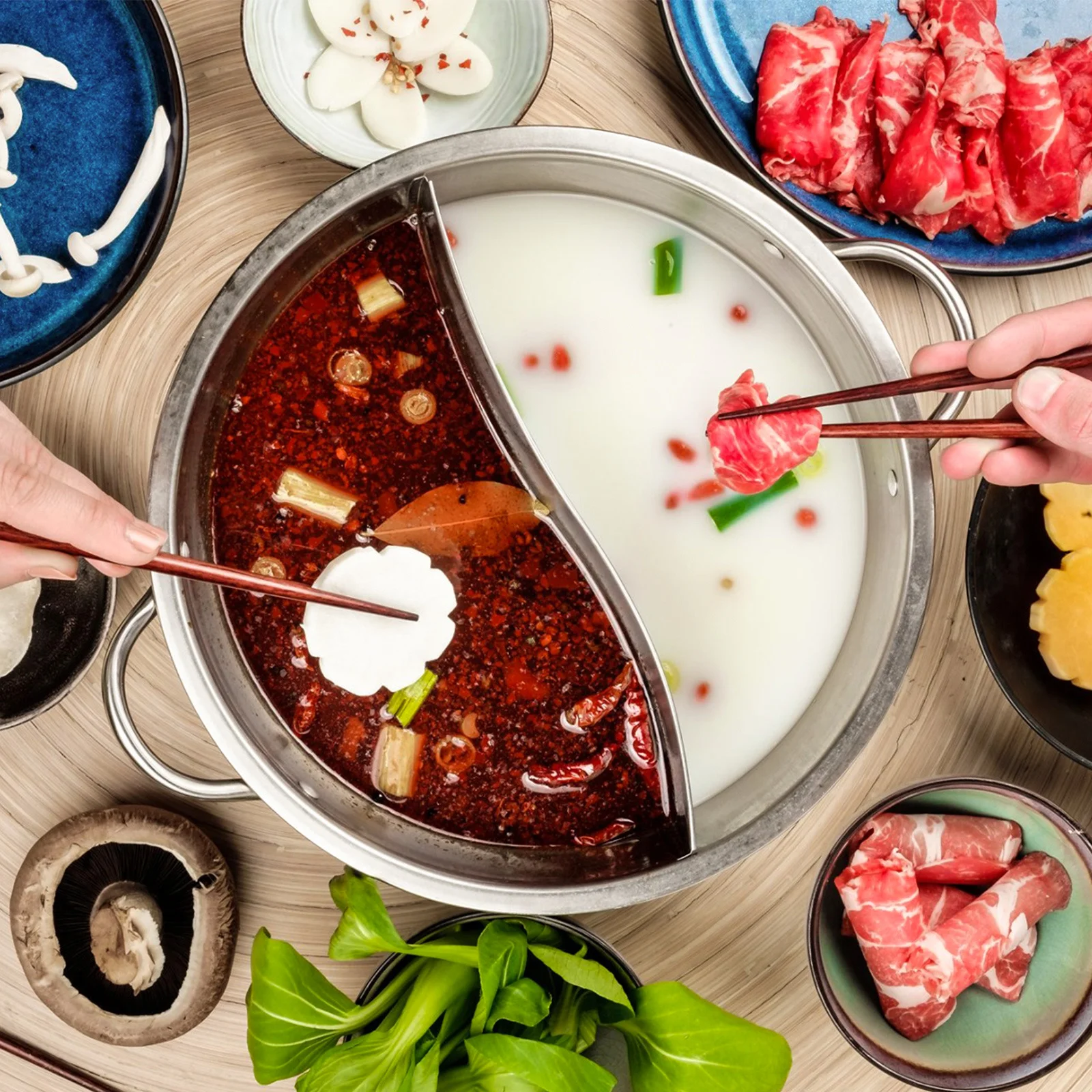 

Divided Hot Pot Stainless Steel Two-Flavor Hotpot Cooktop Kitchen Cooking Pot With Double Handle Soup Pan For Home Use