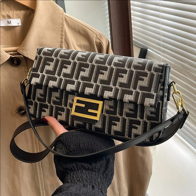 

Luxury 2025 Women's Handbag - Floral Print Square Crossbody Purse with Adjustable Strap