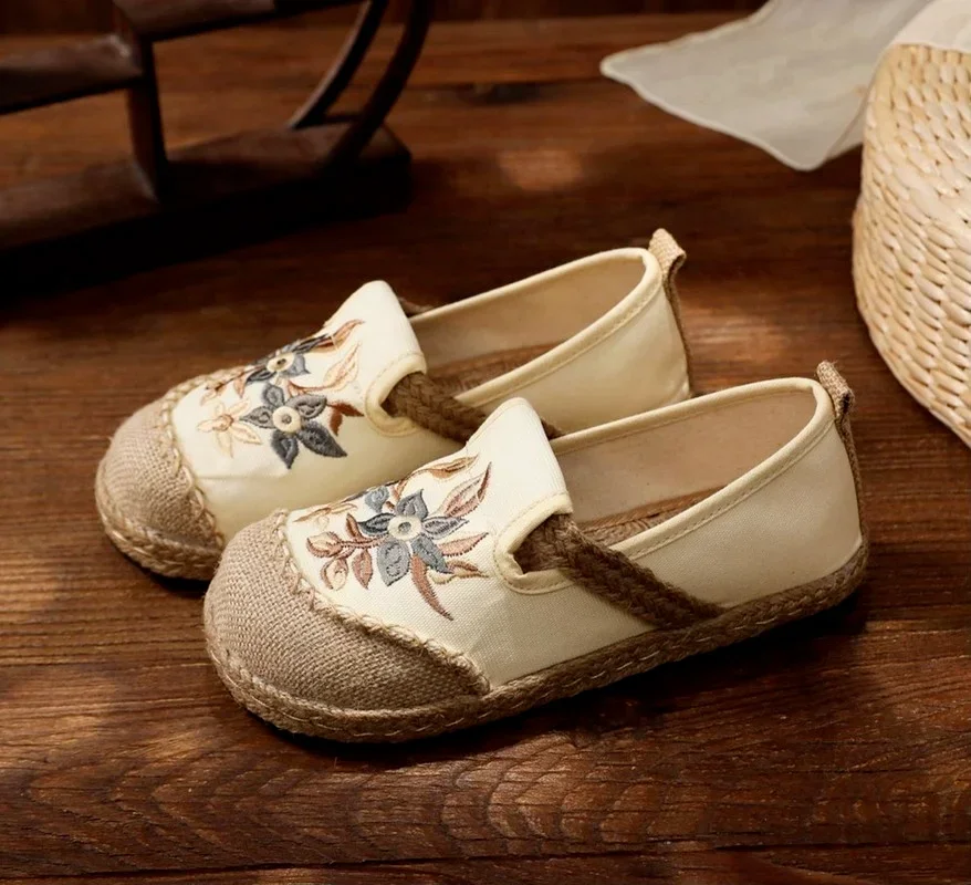 Handmade women's linen and canvas shoes, shoeless informal sports shoes, embroidered flat shoes, hemp shoes