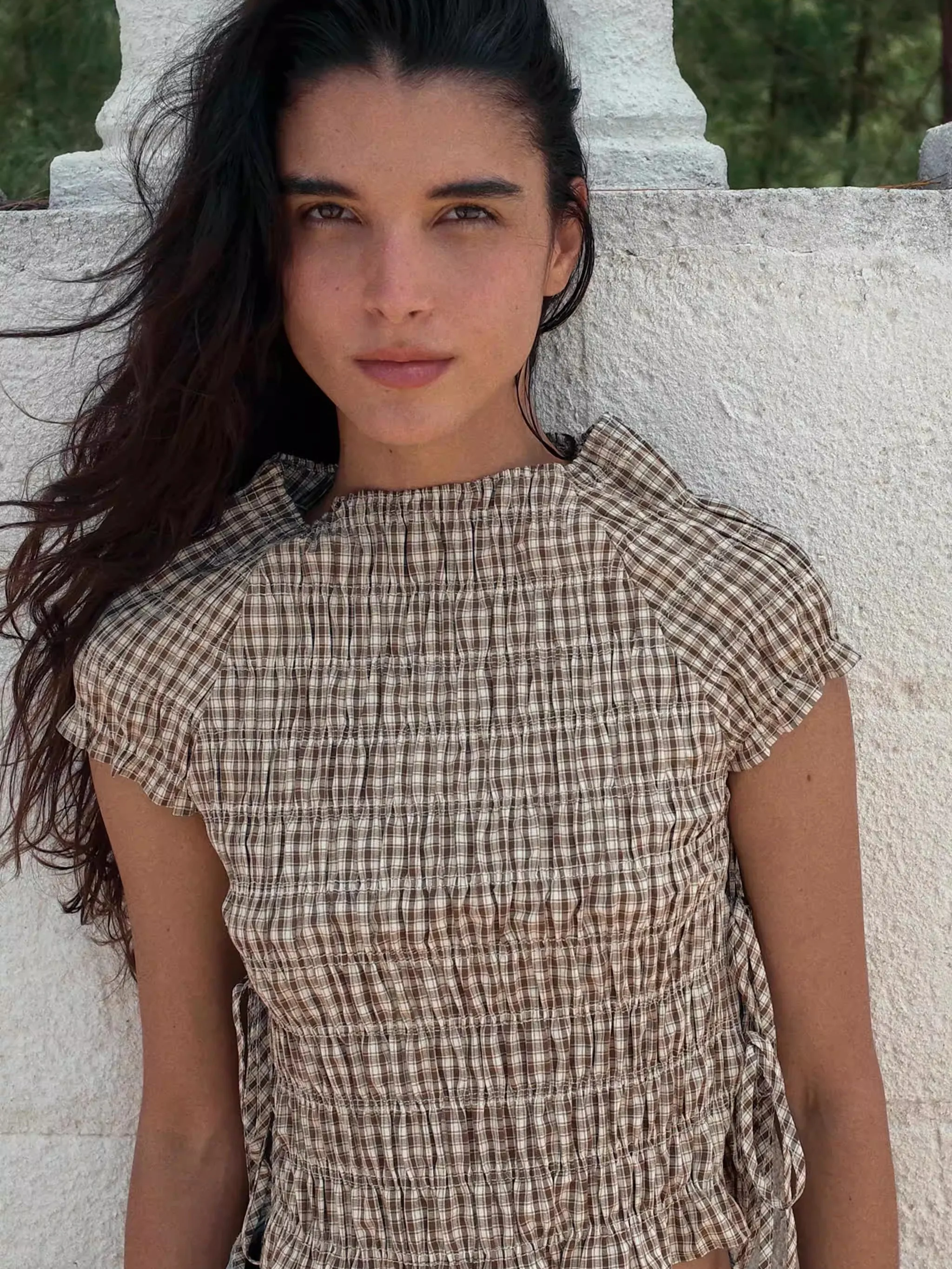 

New Summer Women's round Neck Bubble Sleeve Pleated Plaid Silk Top Age 20-50 2026 Season Fashionable Ethnic Stage Costume