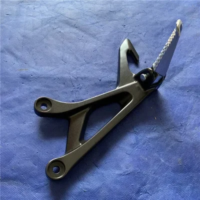 

Motorcycle Accessory GSX250R-A Rear Foot Rest Bracket Foot Lever Foot Rest Bracket Positioning Left and Right Pedals
