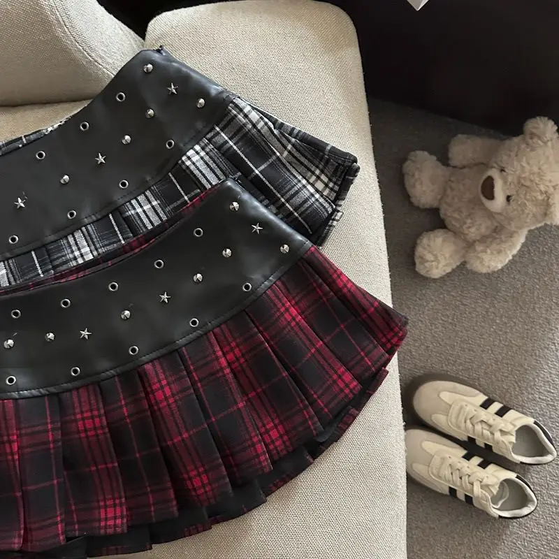 

Ретро клетчатая лоскутная юбка из искусственной кожи с высокой талией А-силуэта, универсальная и тонкая плиссированная короткая юбка с пикантным дизайном для девочек