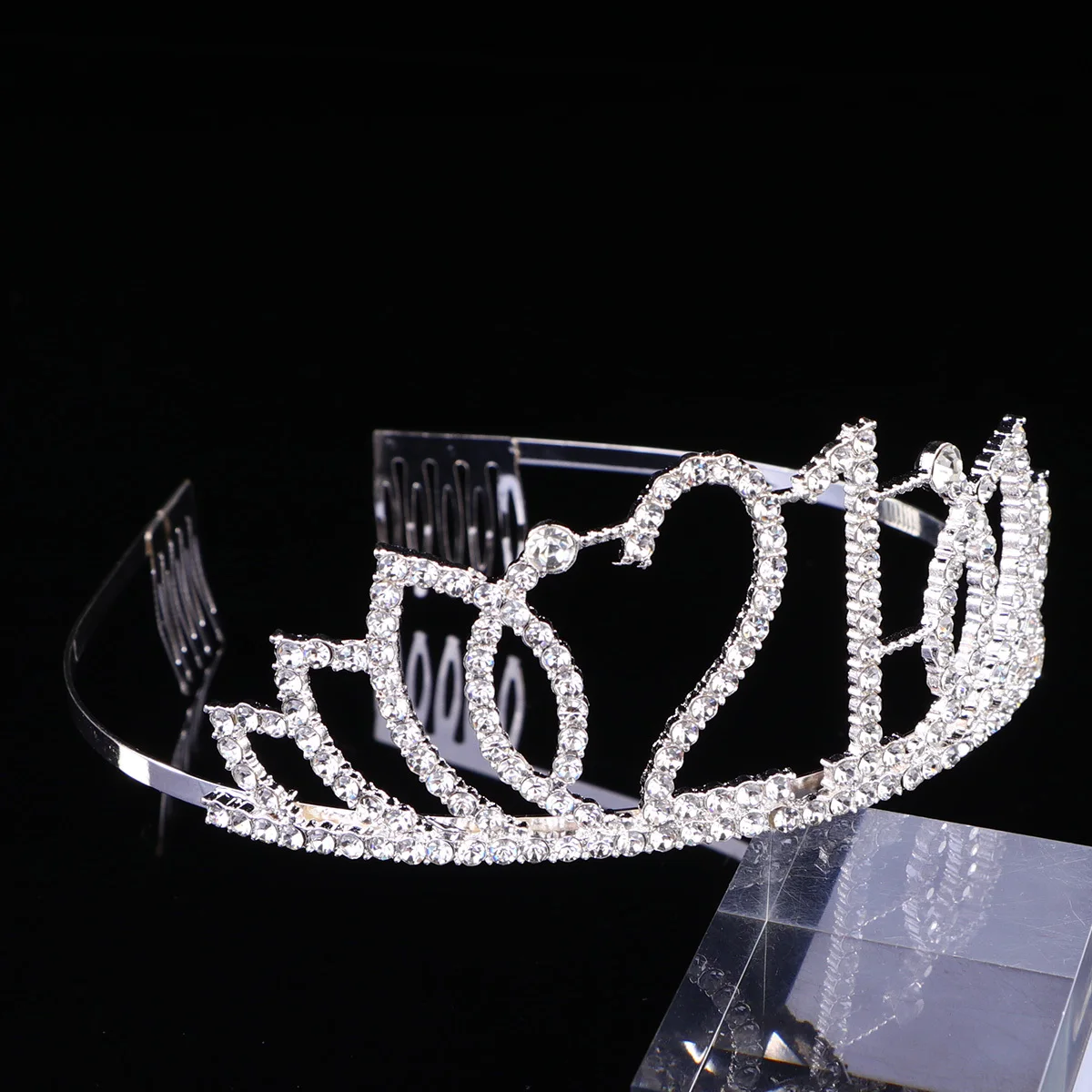 

1 Rose Gold 40 Birthday Headband Glamorous Number Crown Hair Accessory for Women Girls Stylish Cake Decoration Delicate