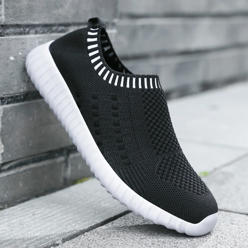 Women's Black Casual Knit Sneakers Breathable Mesh Low-Top Slip-On Walking Shoes Lightweight Soft Bottom Sock Footwear