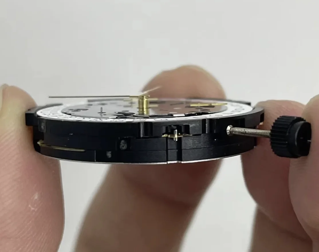 スイス ETA G10.212 用クォーツムーブメント ステム付きバッテリーなし