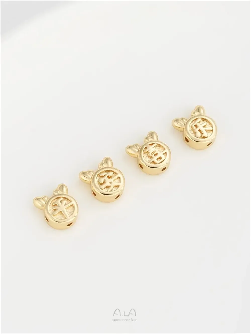 14K Gold Bag Cute Zodiac Dragon Head Year of The Loong Peace Joy Pearl Separation Through-hole Diy String Bracelet Accessories