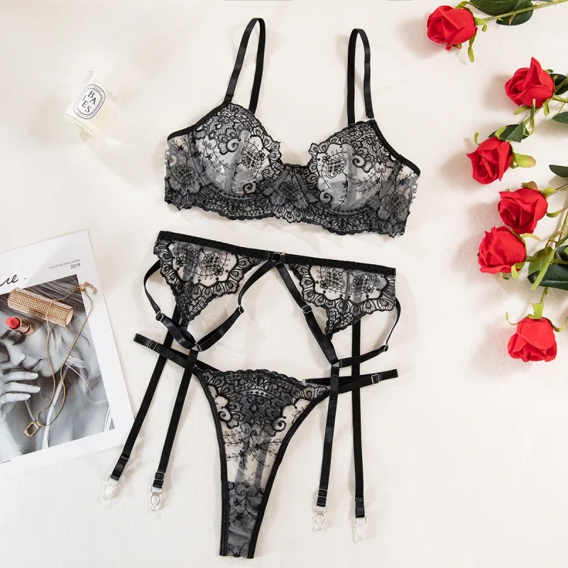 

Bikini Embroidered Three Piece Set Valentine's Day Gift Sexy Sexy Lingerie