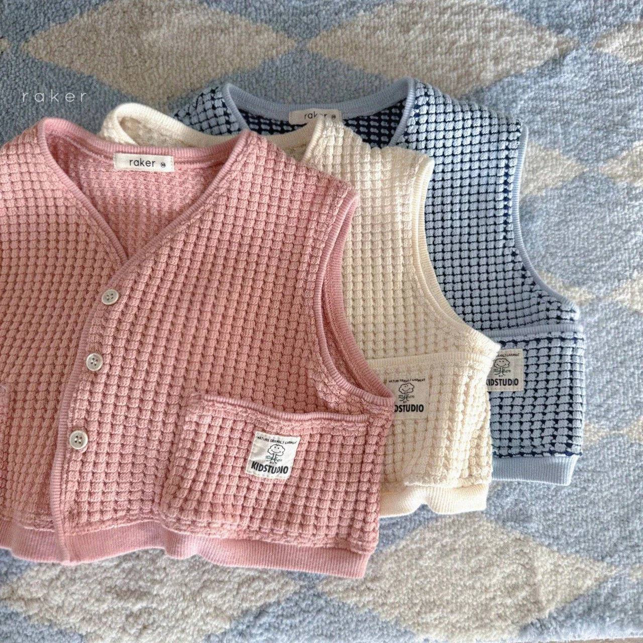 

2025 Autumn New Baby Sleeveless Vest Infant Boy Girl Solid Waffle Cardigan Coat Toddler Fashion Casual Tops Jacket Baby Clothes