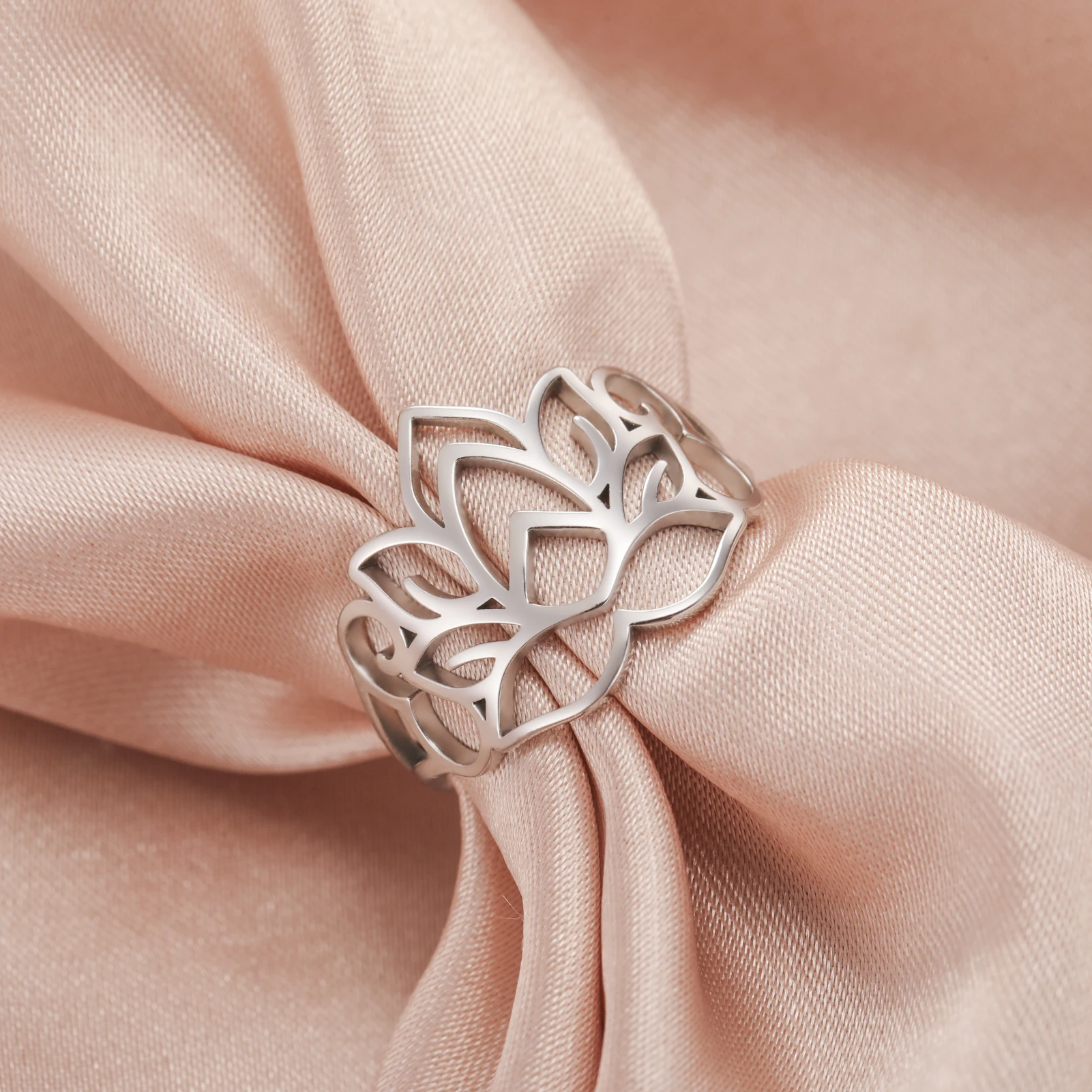Skyrim Damen Lotusblüten-Ringe Edelstahl Fingerring Yoga Buddhismus Amulett Schmuck Valentinstagsgeschenk Großhandel – Detail 9