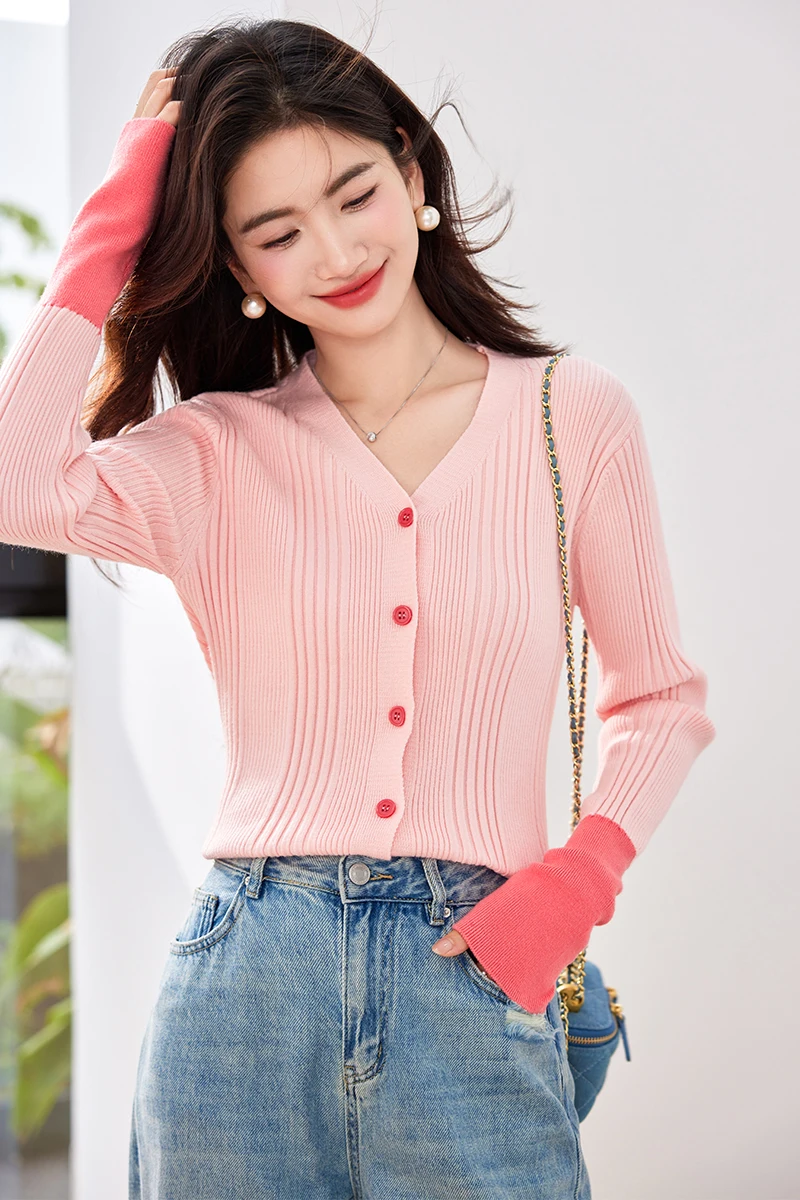 프랑스 디자인 여성 의류 상의, 대비되는 색상의 브이넥과 팔뚝 줄무늬로 슬림하고 몸에 꼭 맞는 룩을 연출합니다