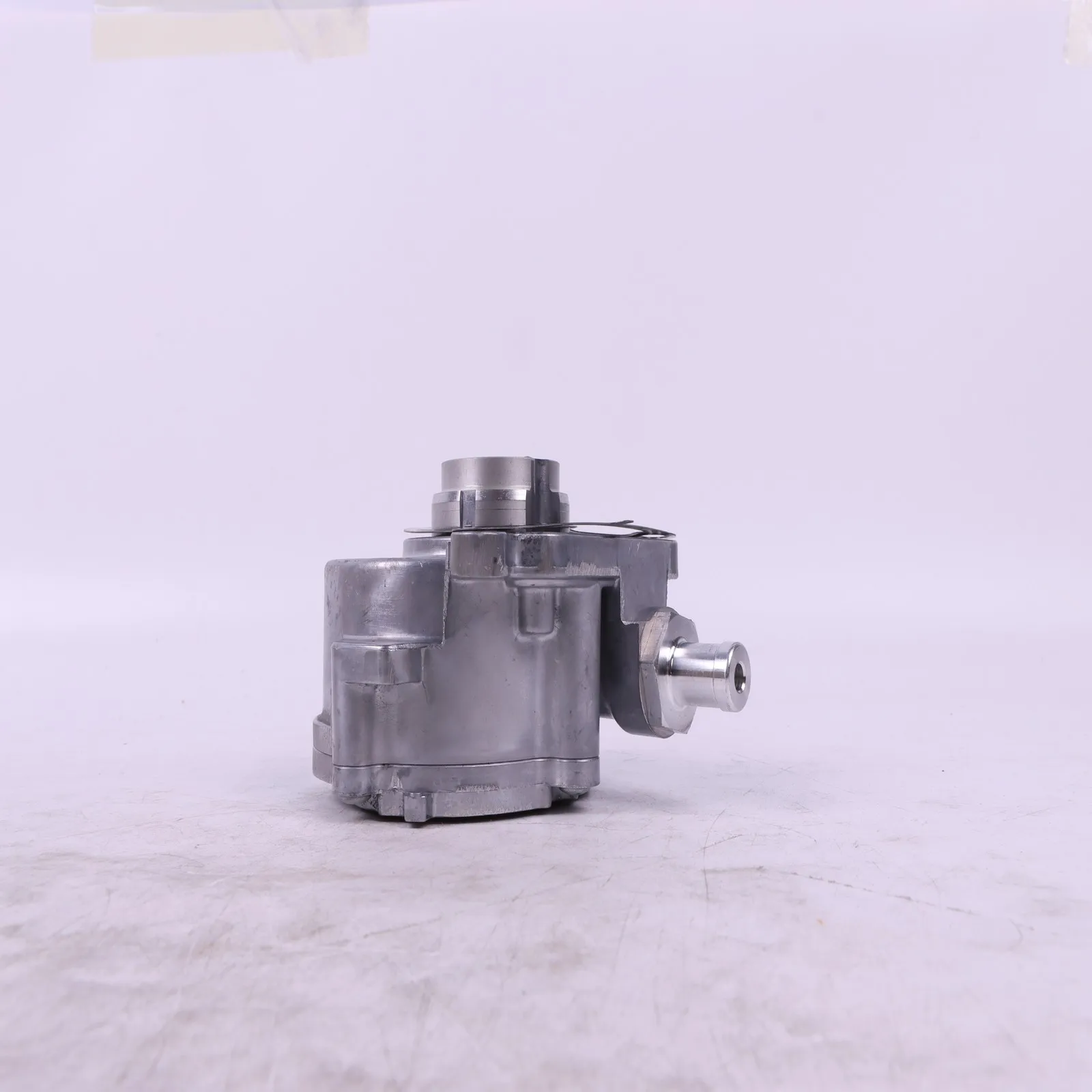 

1pc 03H145100C 03H145100E Brake Vacuum Pump FOR Volkswagen Audi Q7 Atlas CC Passat Touareg Phaeton 3.0L 3.6L