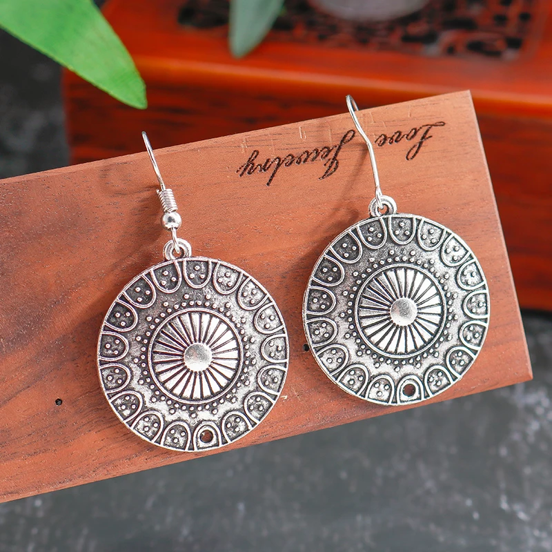 Aihua Fashion Statement Bohemian Vintage Ethnic Big Round Drop Earring Long Carved Flowers Drop Earrings For Women