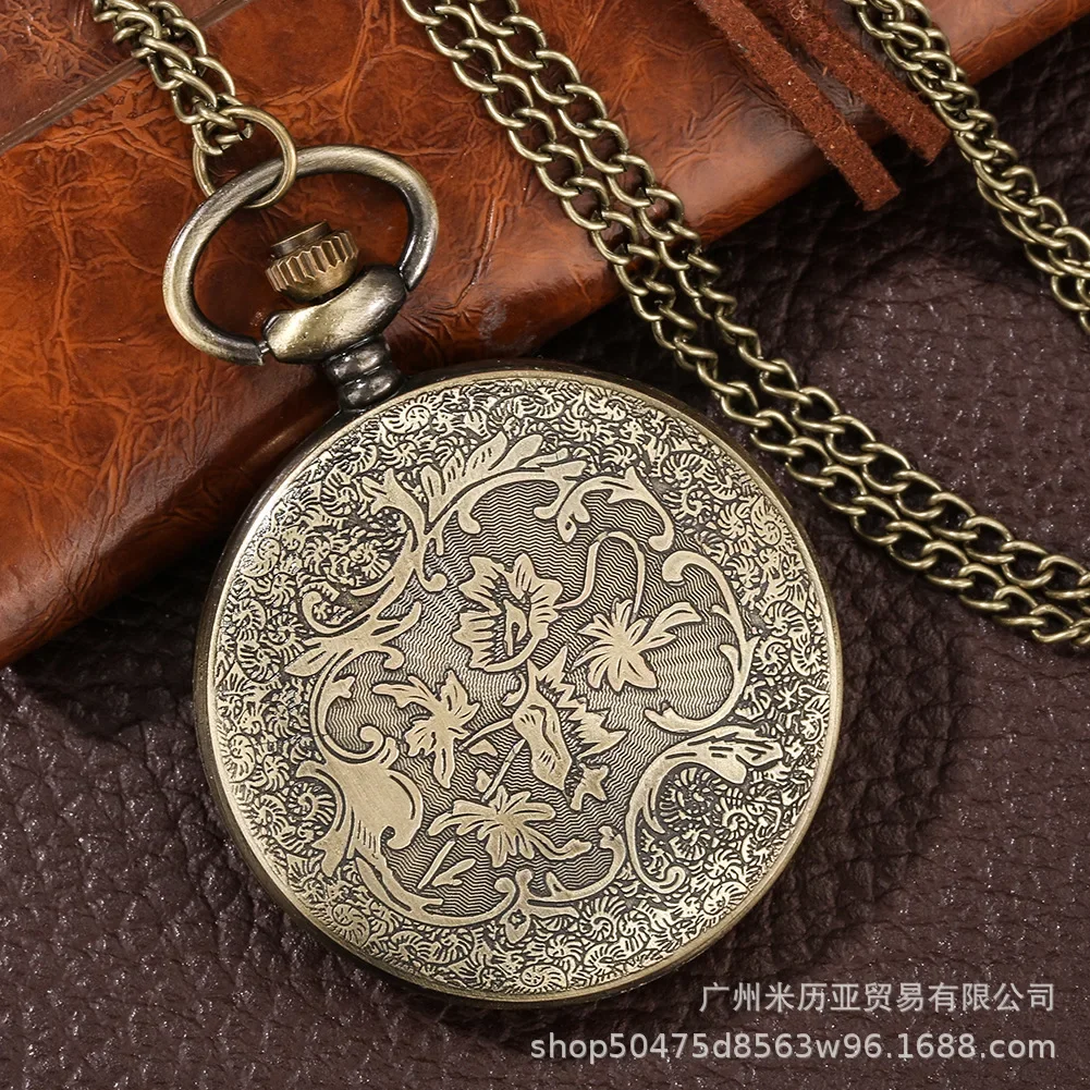 Harry Magician Boy Potter H. P Pattern Pocket Watch Anime Surrounding Exquisite Vintage Quartz Pocket Watch Anime Figure