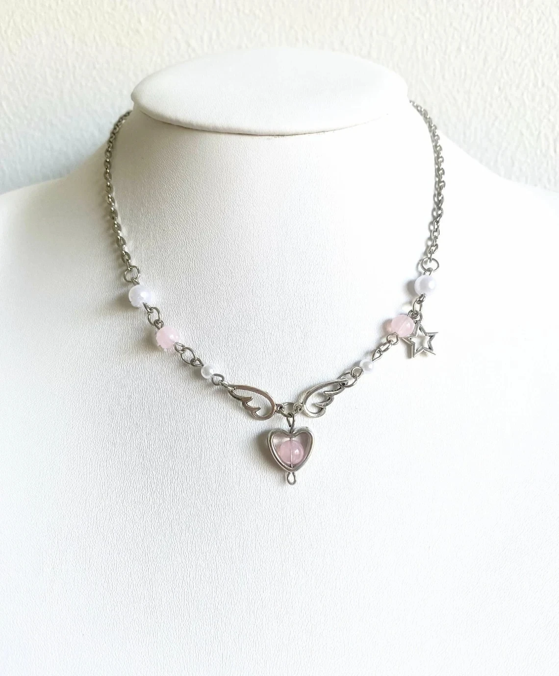 Lindo collar de corazón de estrella | Cuentas colgantes de alas | Joyería de cuentas | Cuenta con dije de joyería Fairycore | Idea de regalo | Hecho a mano