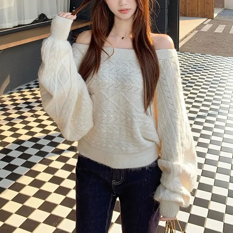 

Стильные свитера с открытыми плечами и разрезом на шее, женская одежда, однотонные осенне-зимние новые нежные вязаные пуловеры с рукавами «летучая мышь»