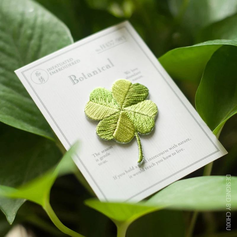 **1PC Four-leaf Clover Patches Ironing Cloth Stickers Embroidery Patch Small Applique DIY Repair Hole Parches Ropa Plancha