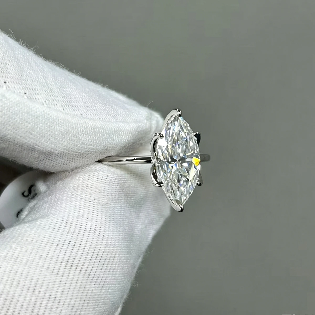 

3CT Marquise Cut Solitaire Moissanite Engagement Ring For Women 925 Sterling Silver 6 Prong Wedding Band With GRA Certified