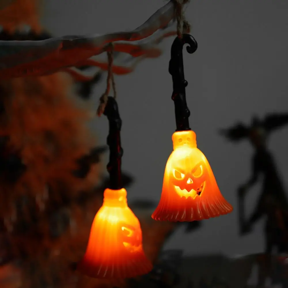 Light-emitting Pumpkin Broom Lights LED Light Plastic Halloween Pumpkin Lamp with Hanging Rope Pumpkin Candle Light Party