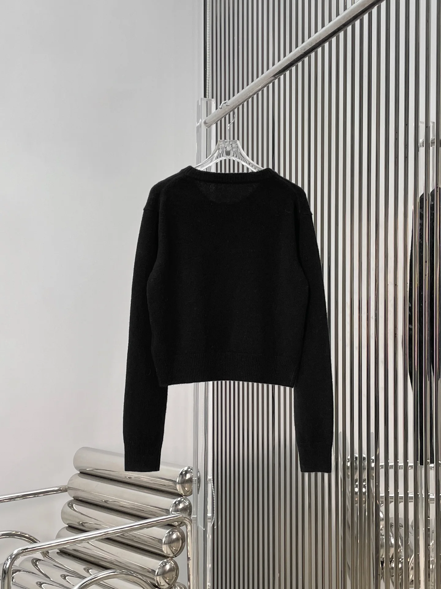 Slimming round Neck Long Sleeve Knitted Open Cardigan Sweater Elegant Simple Style with Hardware Decoration for Women