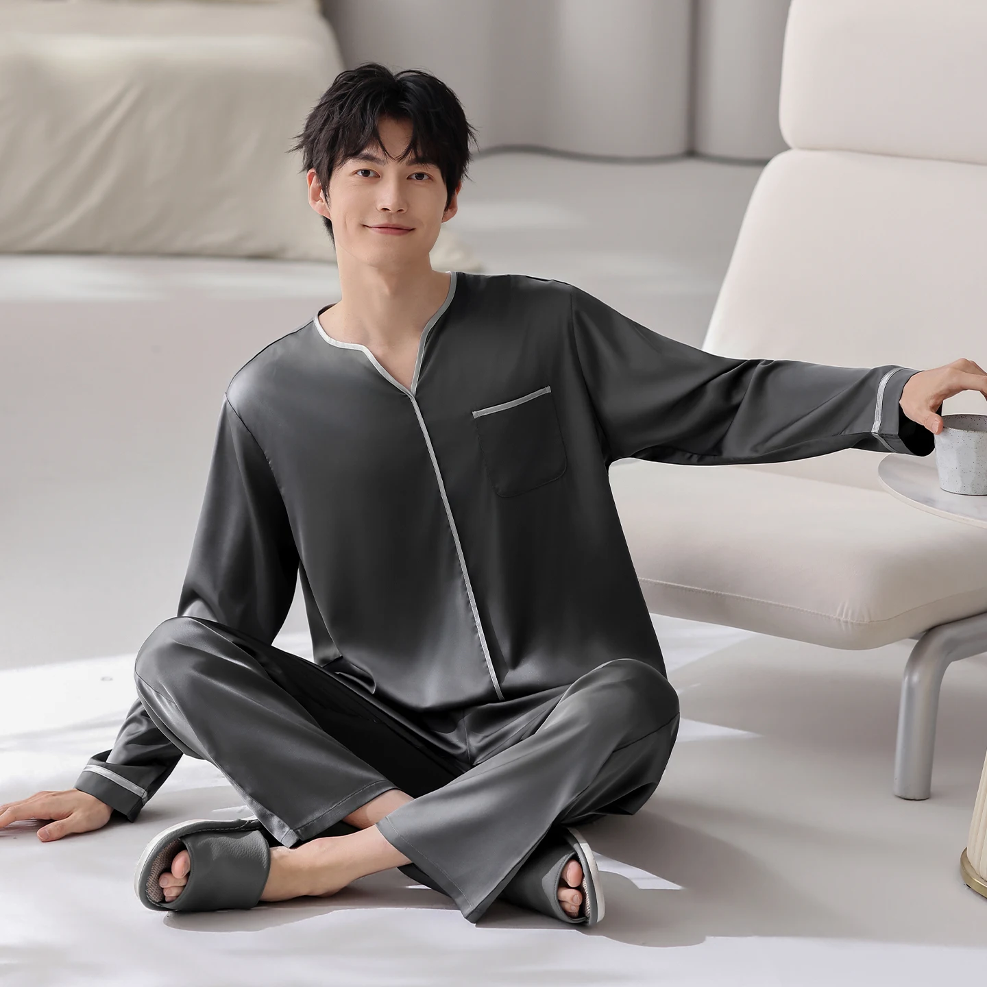 Spring Autumn Men Silk Satin Pajama Set V-Neck Pullover Pajamas Sleepwear Luxury Rayon Pyjamas Male Home Clothing L-4XL