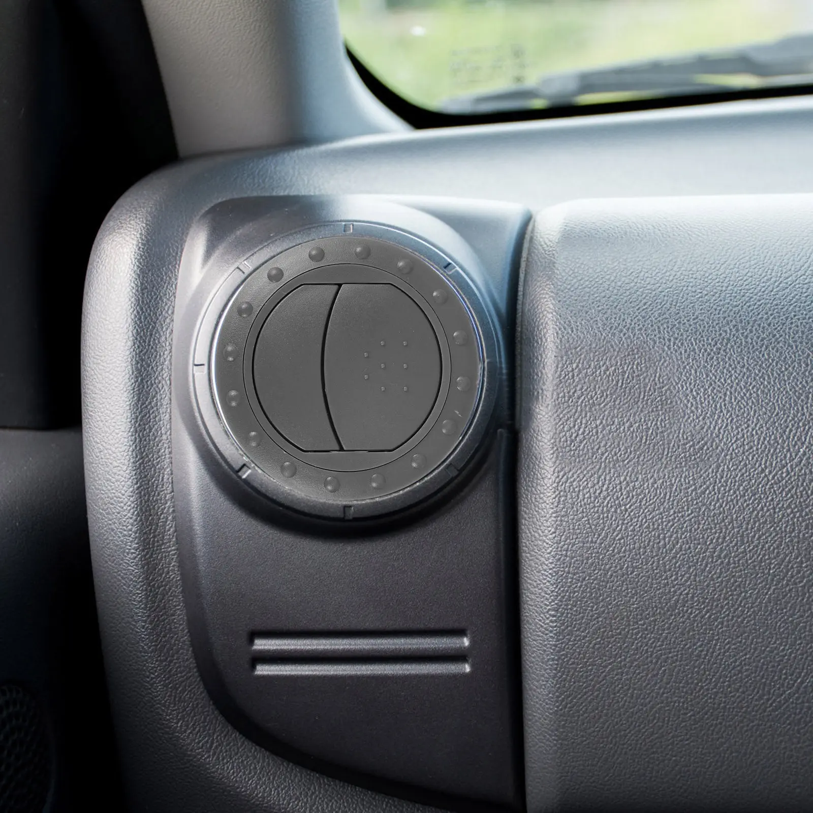 

2Pcs Round Rv Air Vent Cover Louvered Adjustable Air Conditioner Vent Grille for Interior Ventilation Outlet